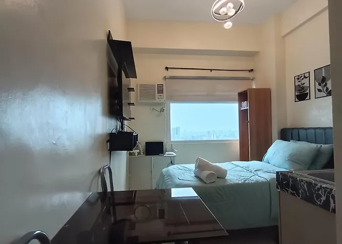 Khyber Staycation - Urban Deca مانيلا
