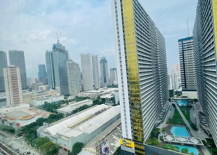Khyber Staycation - Urban Deca مانيلا